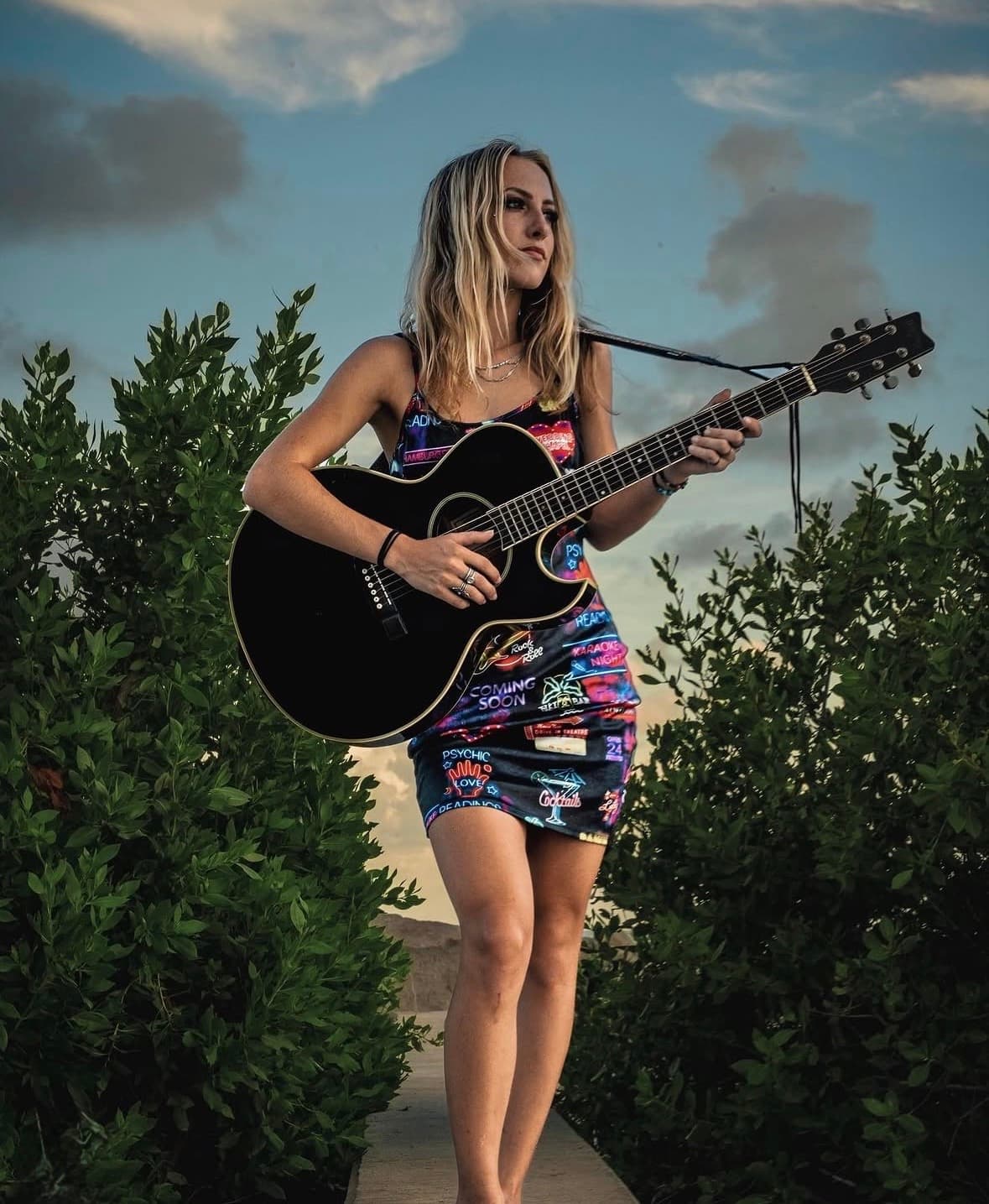Live Music ft: Taylor Jonez event photo